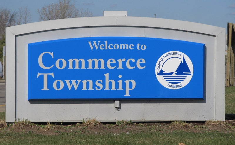 The welcome sign for Commerce, Michigan.
